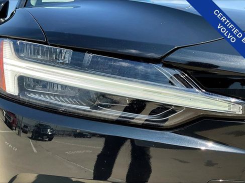 Certified 2024 Volvo V60 B5 Cross Country Plus image 36