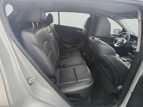 Used 2020 Kia Sportage EX w/ Option Group 15 FWD image 19