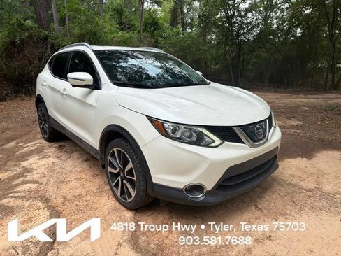Used 2018 Nissan Rogue Sport SL w/ SL Premium Package FWD image 1