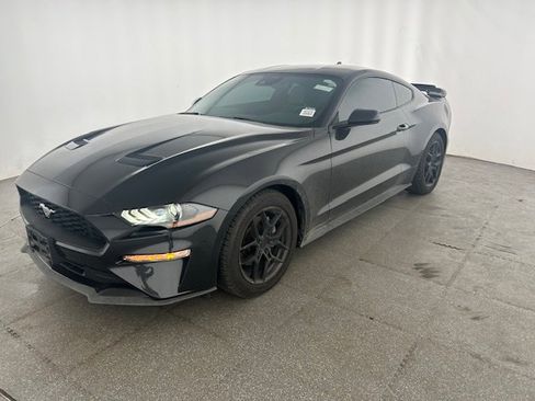 Used 2023 Ford Mustang Coupe RWD image 4