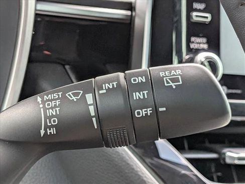 Used 2020 Toyota Corolla SE FWD image 11