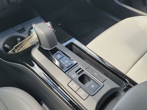 Used 2026 Toyota Prius XLE FWD image 18