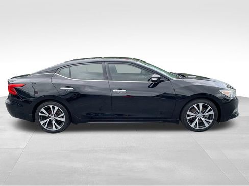 Used 2017 Nissan Maxima Platinum FWD image 6