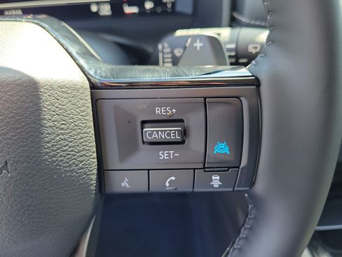 Certified 2025 Nissan Rogue SL FWD image 20