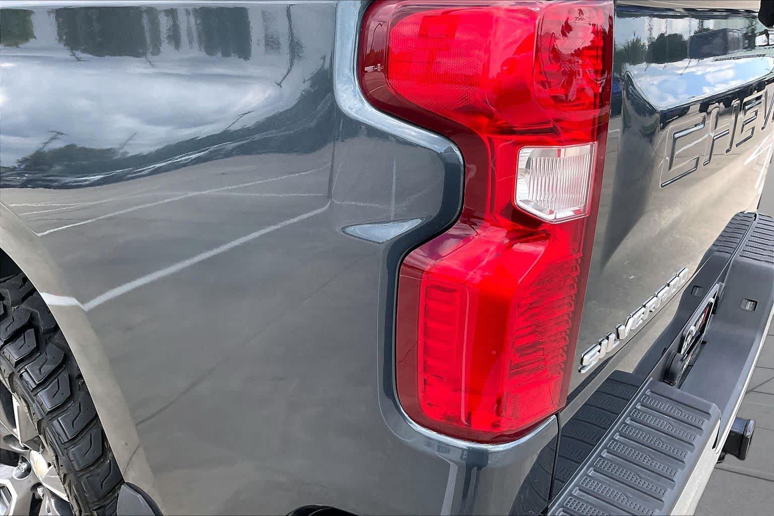 Used 2020 Chevrolet Silverado 1500 LT w/ Texas Edition RWD image 27