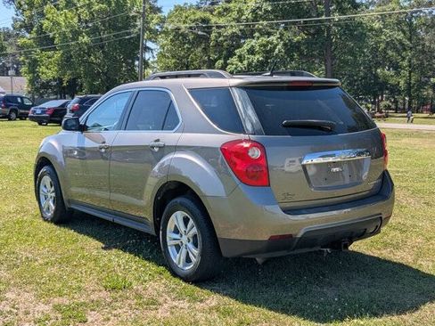 Used 2010 Chevrolet Equinox LT FWD image 5