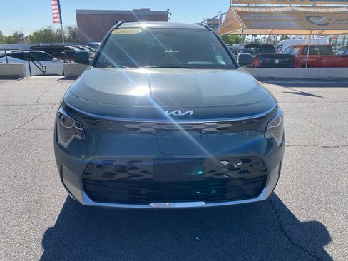 Used 2025 Kia Niro Wind FWD image 2