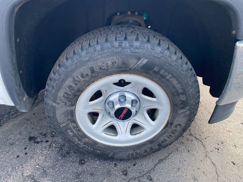 Used 2017 GMC Sierra 1500 2WD Double Cab image 15