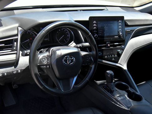 Used 2024 Toyota Camry SE FWD image 16