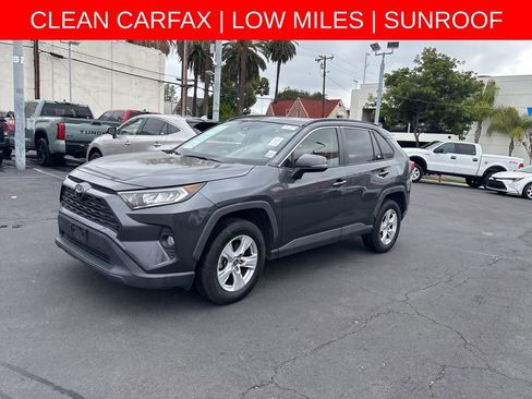 Used 2019 Toyota RAV4 XLE w/ Carpet Mat Package FWD image 6