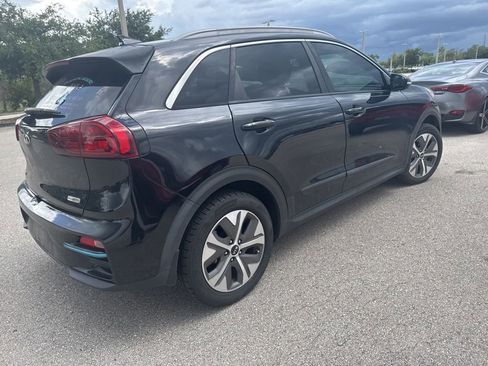 Used 2020 Kia Niro EX Premium FWD image 4