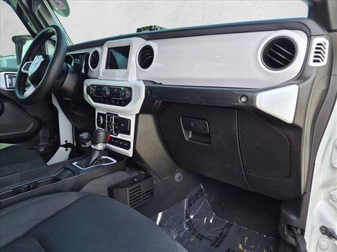 Used 2021 Jeep Gladiator Sport AWD/4WD image 20