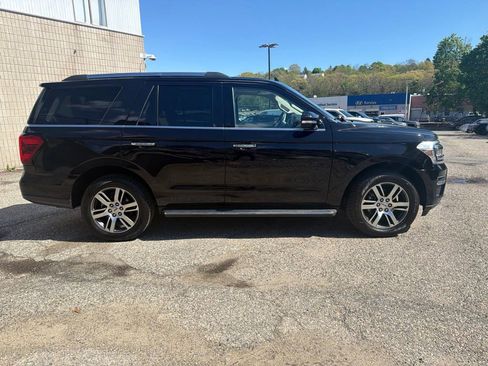 Used 2023 Ford Expedition Limited AWD/4WD image 7