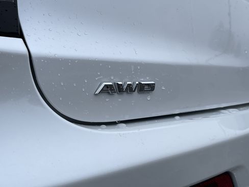 Used 2023 Cadillac XT6 Sport image 13