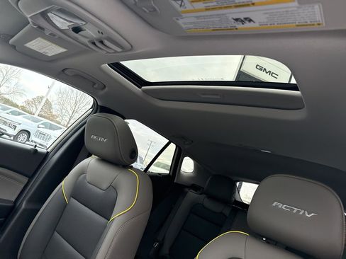 New 2026 Chevrolet Trax ACTIV w/ Sunroof Package image 12