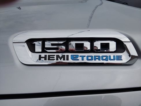 Used 2022 RAM 1500 Big Horn AWD/4WD image 12