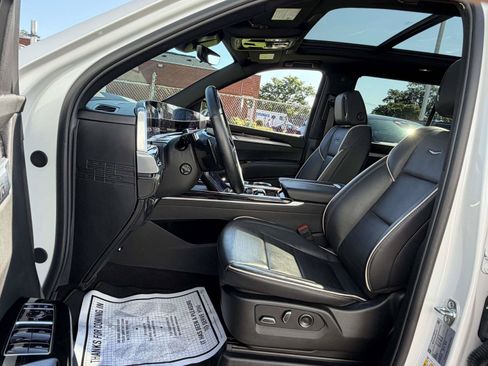 Used 2025 Cadillac Escalade Sport w/ LPO, ONYX Package AWD/4WD image 8