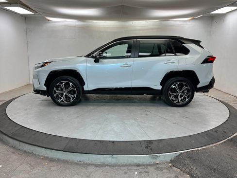 Used 2025 Toyota RAV4 XSE image 2