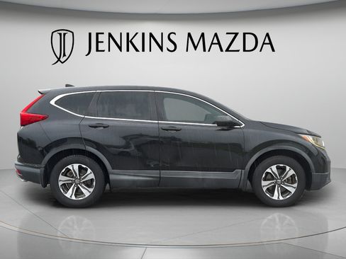 Used 2017 Honda CR-V LX image 2