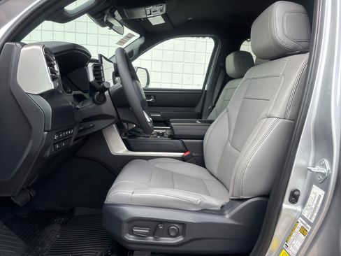 New 2026 Toyota Tundra SR5 AWD/4WD image 4