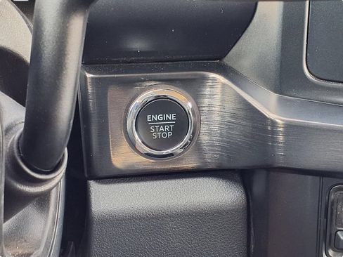 Used 2026 Ford F250 Lariat AWD/4WD image 17