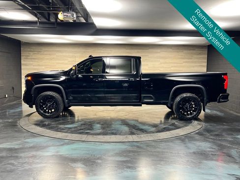 Used 2025 Chevrolet Silverado 2500 High Country w/ High Country Premium Package AWD/4WD image 24