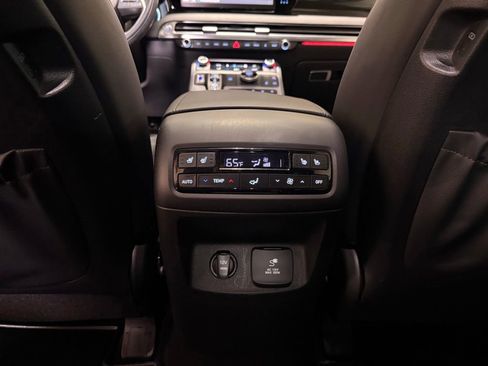 Used 2024 Hyundai Palisade Calligraphy FWD image 28