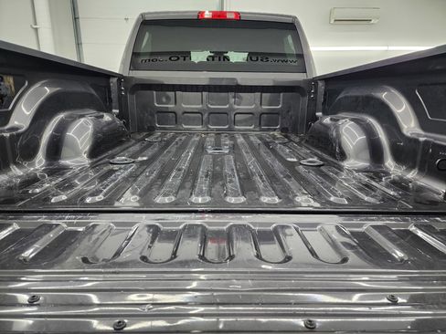 Used 2022 RAM 2500 Big Horn w/ Night Edition image 28