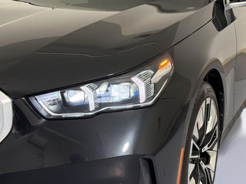 Used 2025 BMW 530i RWD image 11