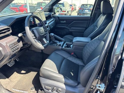 Used 2025 Toyota Tacoma TRD Sport w/ TRD Sport Premium Package AWD/4WD image 13