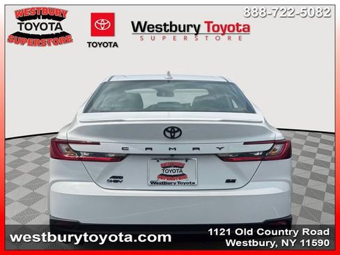 Used 2025 Toyota Camry SE w/ Convenience Package AWD/4WD image 7