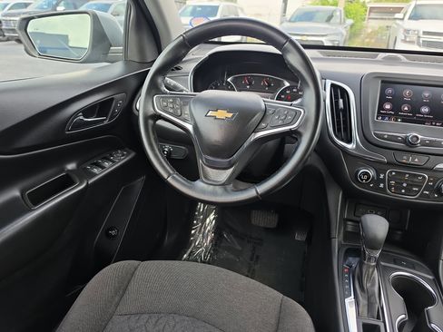 Used 2024 Chevrolet Equinox LT FWD image 10