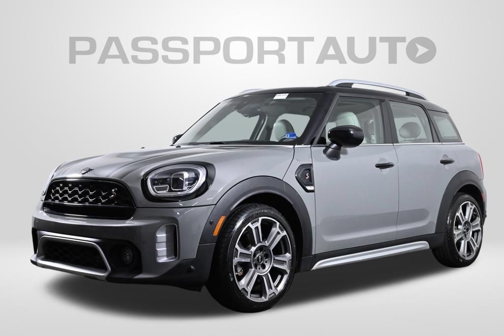 Used 2022 MINI Cooper Countryman S FWD image 1