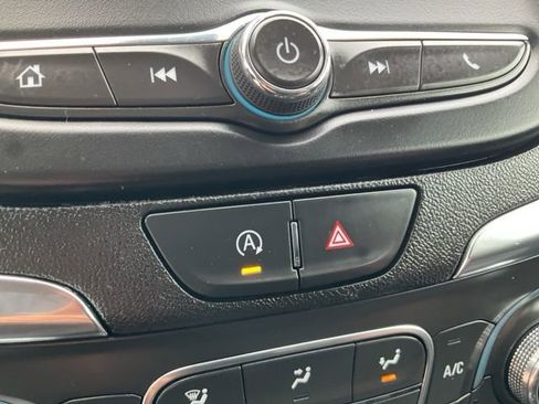 Used 2023 Chevrolet Equinox LT image 18