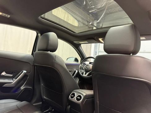 Used 2022 Mercedes-Benz A 220 4MATIC image 16