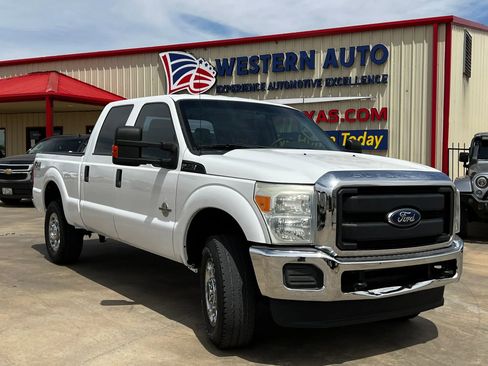 Used 2016 Ford F250 XL w/ Power Equipment Group AWD/4WD image 1
