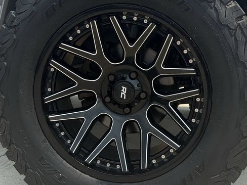 Used 2020 Jeep Gladiator Rubicon AWD/4WD image 9
