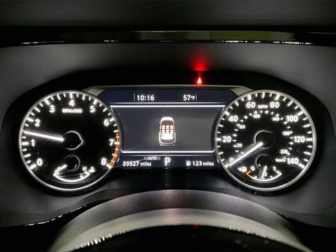 Used 2023 Nissan Pathfinder SL image 19