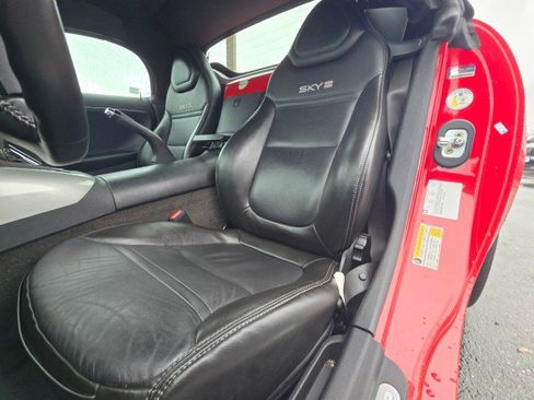 Used 2008 Saturn Sky Red Line image 12