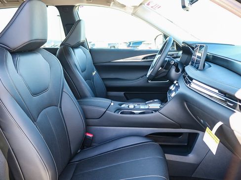 New 2026 INFINITI QX60 Luxe w/ Cargo Package image 18