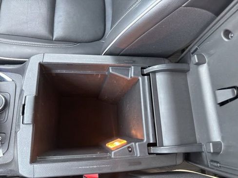 Used 2021 Chevrolet Traverse High Country image 29