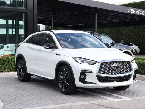 Certified 2025 INFINITI QX55 Luxe w/ Cargo Package image 2
