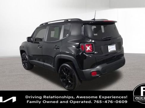 Used 2023 Jeep Renegade Altitude w/ Sun/Sound Group image 9