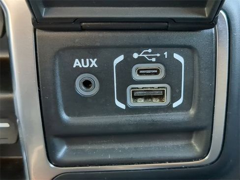 Used 2024 Jeep Wrangler Sport S image 25