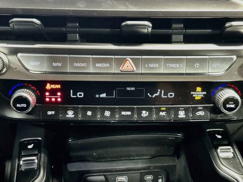 Used 2023 Kia Telluride S w/ S Sunroof Package AWD/4WD image 16