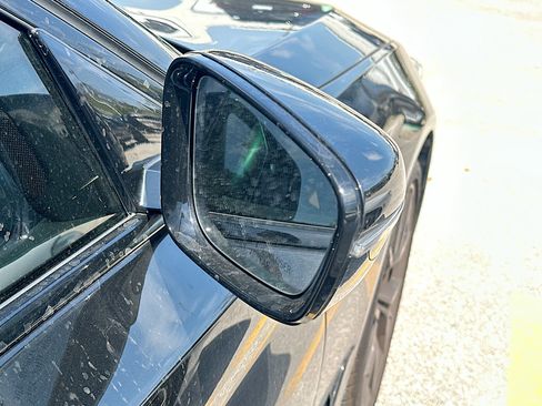 Used 2023 BMW 530i w/ M Sport Package image 11