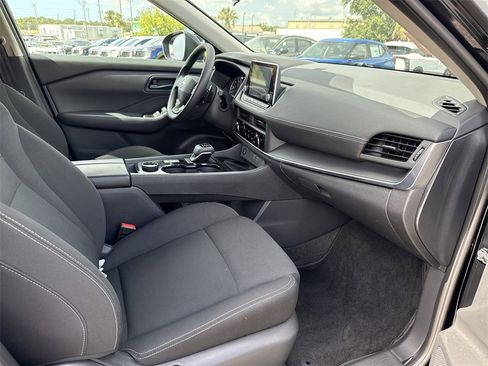 Certified 2025 Nissan Rogue S image 18