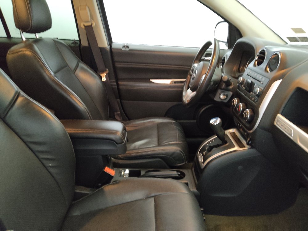 Used 2017 Jeep Compass High Altitude AWD/4WD image 21