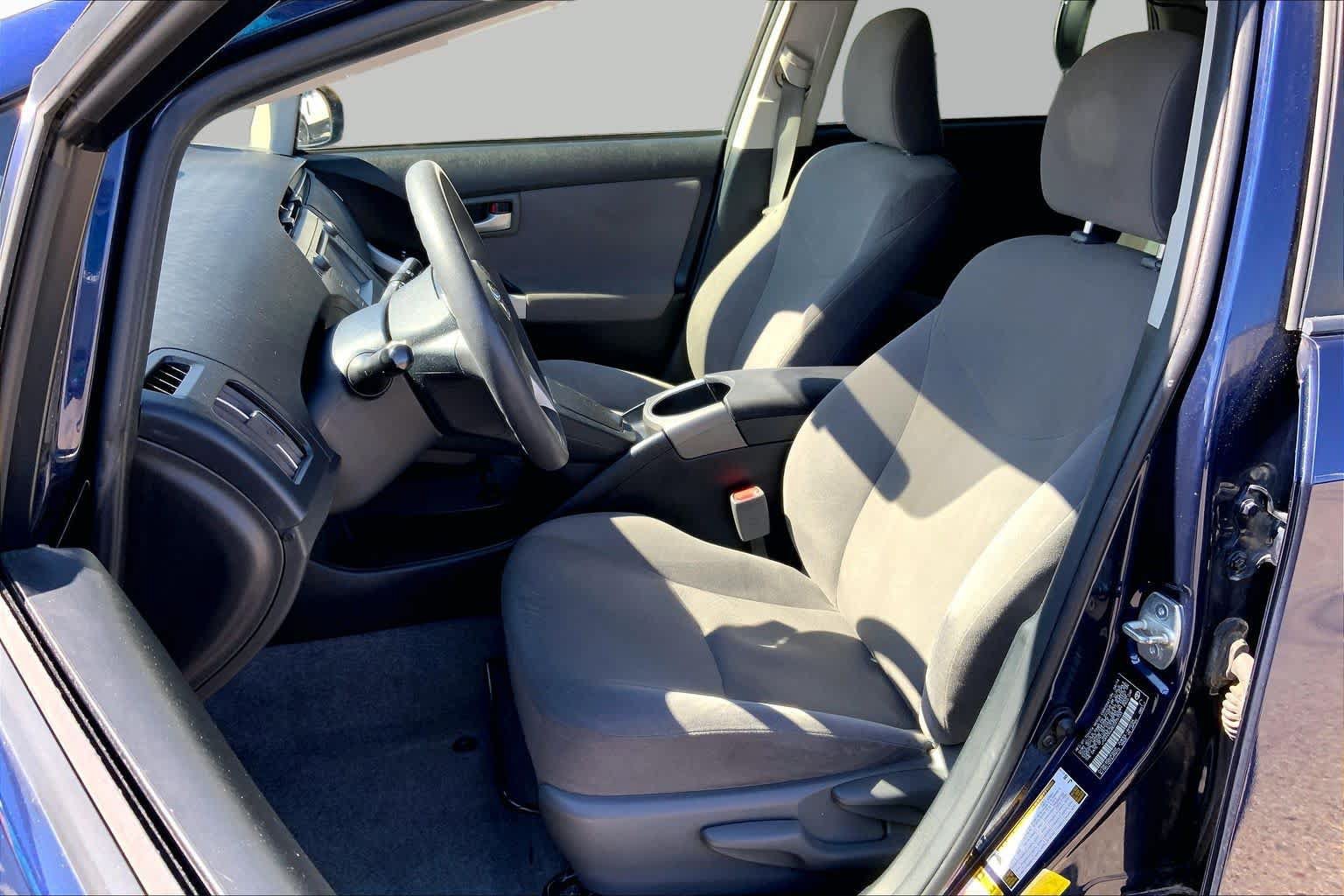 Used 2014 Toyota Prius Three FWD image 7