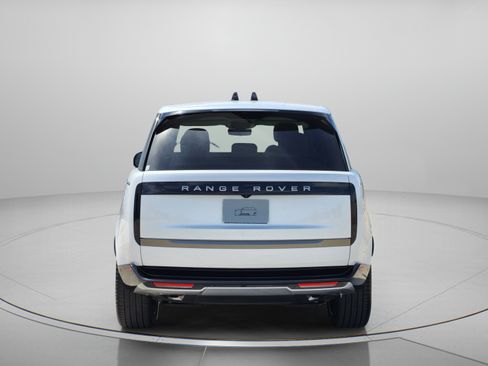 Certified 2026 Land Rover Range Rover SE AWD/4WD image 4